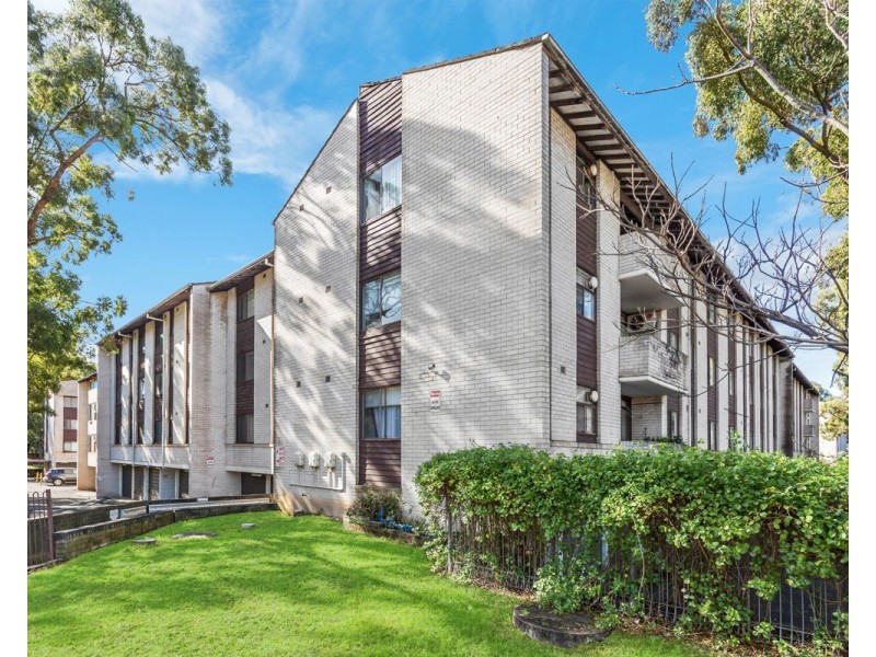 72/81 Memorial Ave, Liverpool NSW 2170
