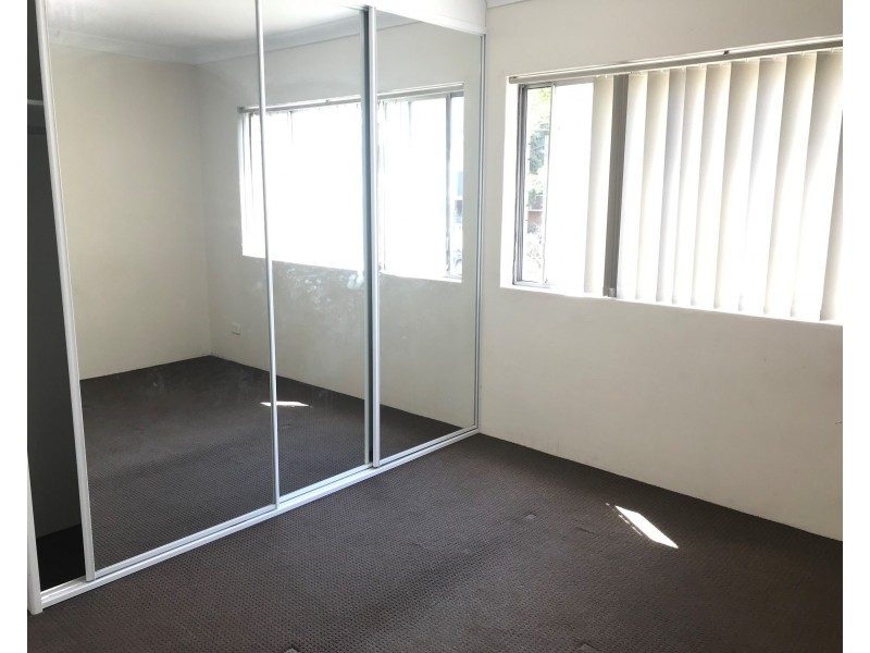 1/79 Castlereagh St, Liverpool NSW 2170