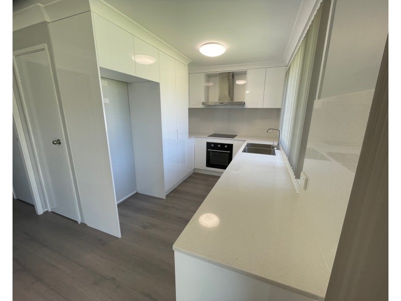 7 Triten Ave, Greenfield Park NSW 2176