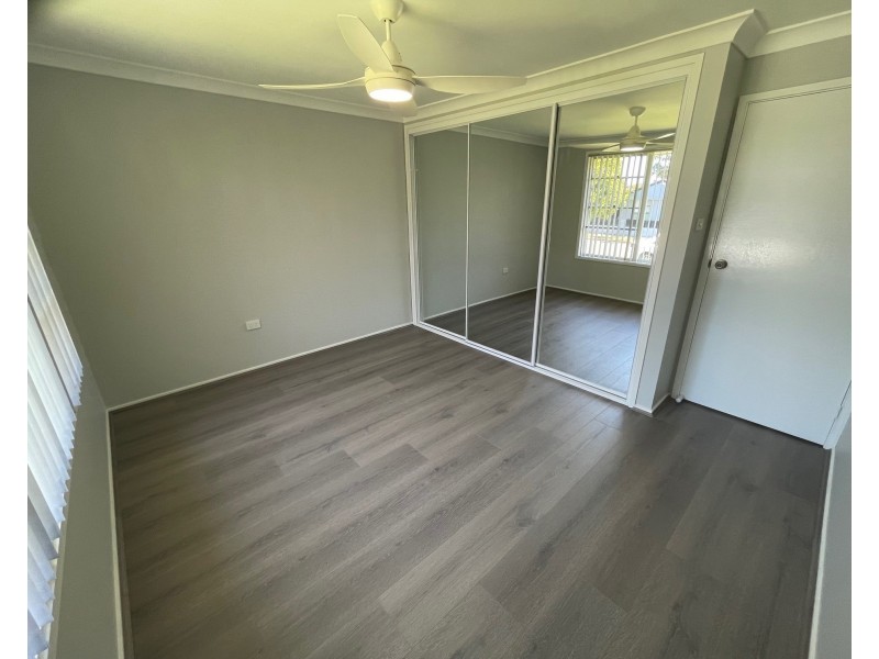 7 Triten Ave, Greenfield Park NSW 2176