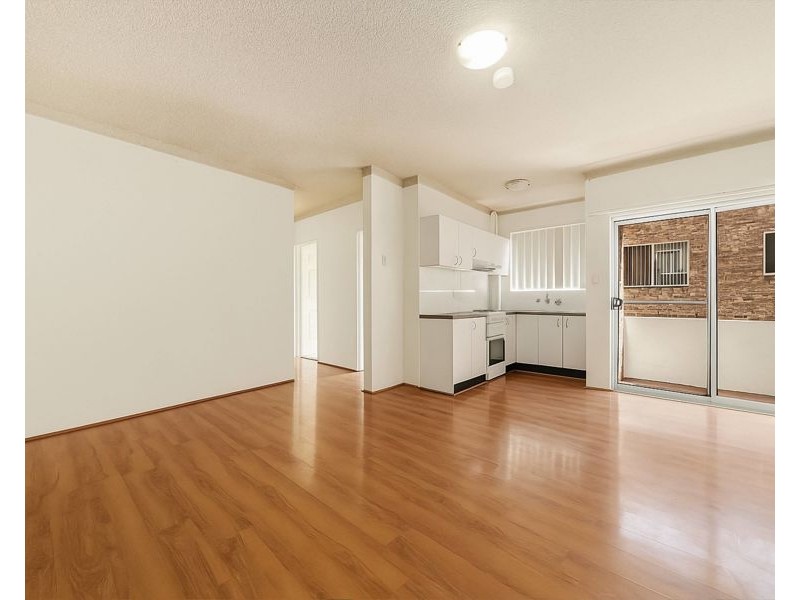 4/2 Nagle Street, Liverpool NSW 2170