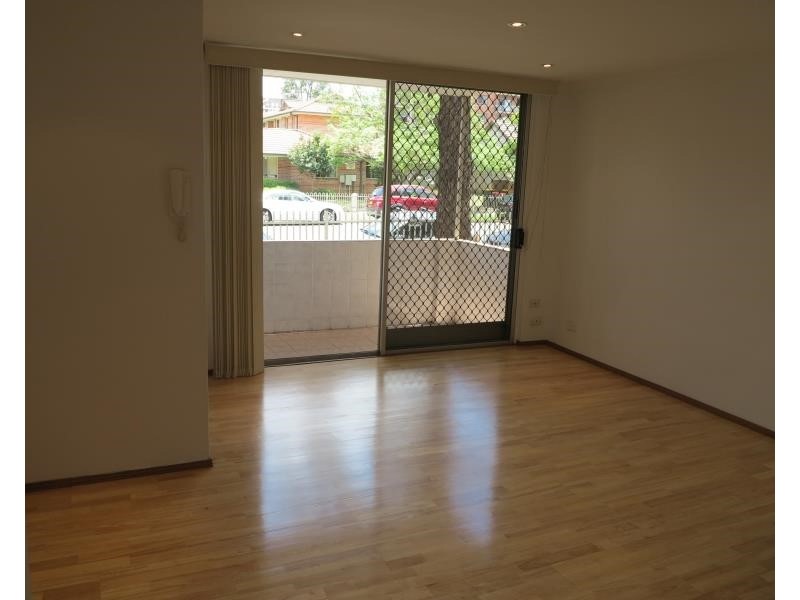 1/21 Lachlan St, Liverpool NSW 2170