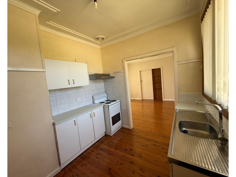 6 Grimson Cres, Liverpool NSW 2170