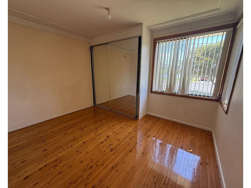 6 Grimson Cres, Liverpool NSW 2170