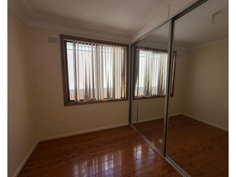 6 Grimson Cres, Liverpool NSW 2170