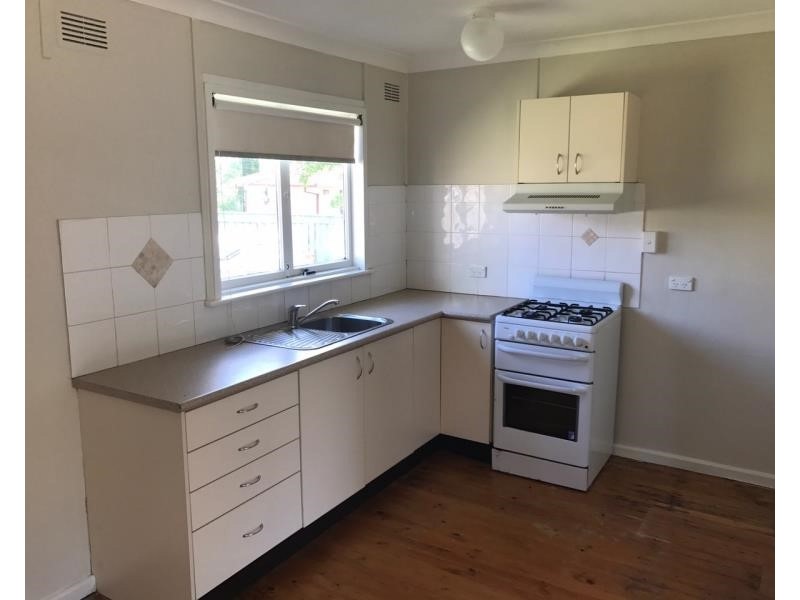 13 Dampier Pl, Whalan NSW 2770