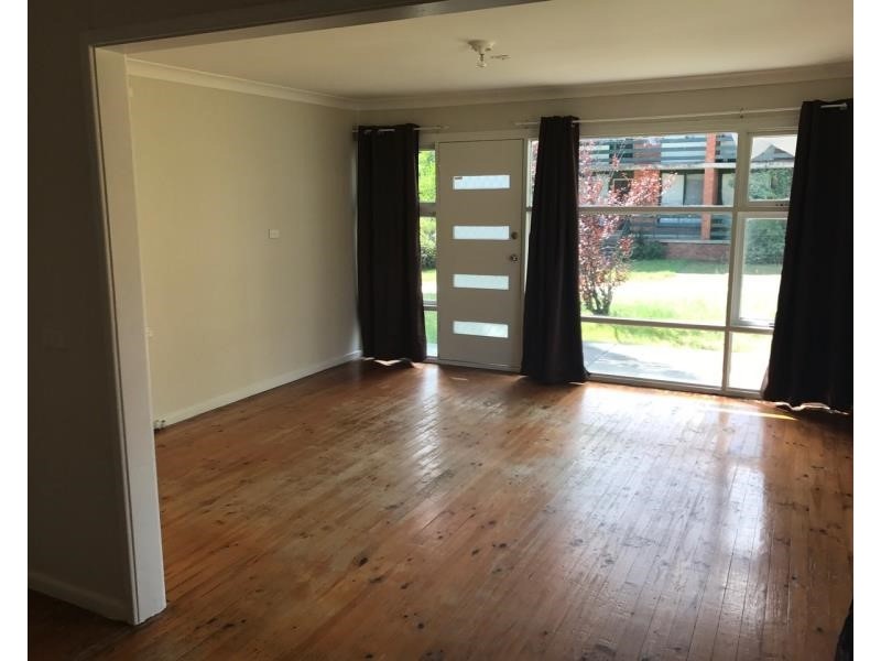 13 Dampier Pl, Whalan NSW 2770