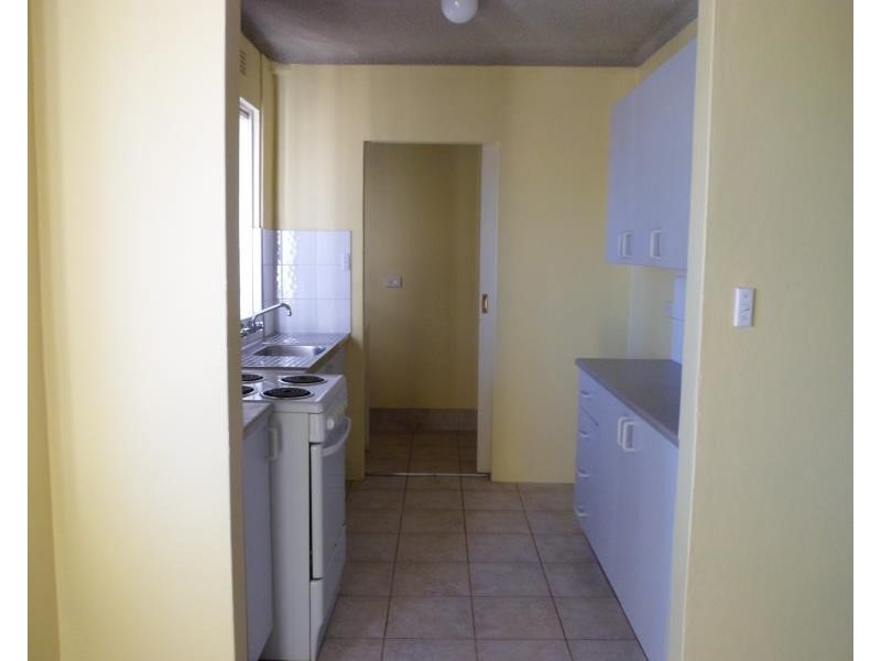 2/118 Elizabeth Dr, Liverpool NSW 2170