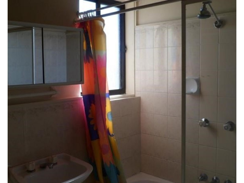 2/118 Elizabeth Dr, Liverpool NSW 2170