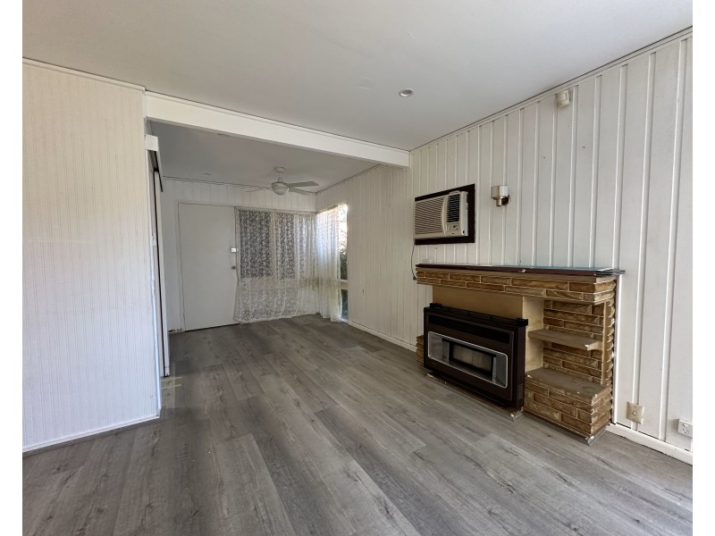 35 Evergreen Ave, Bradbury NSW 2560