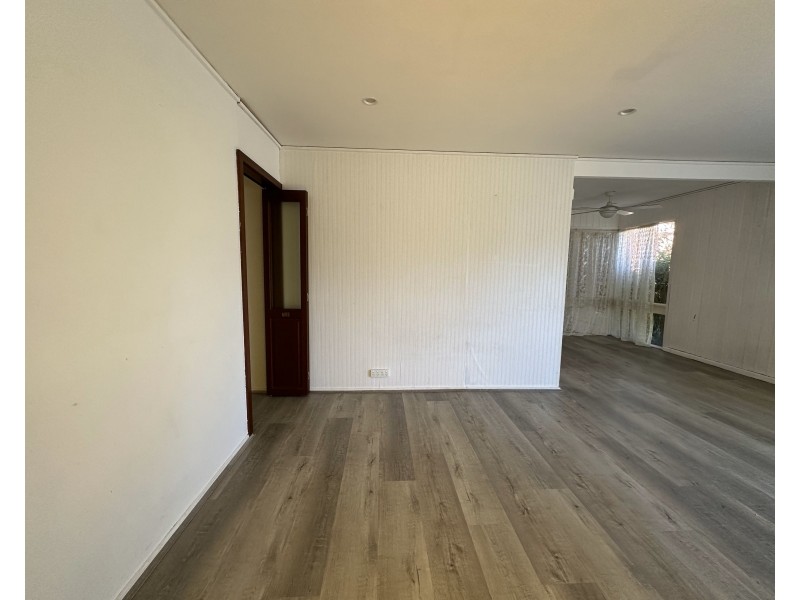 35 Evergreen Ave, Bradbury NSW 2560