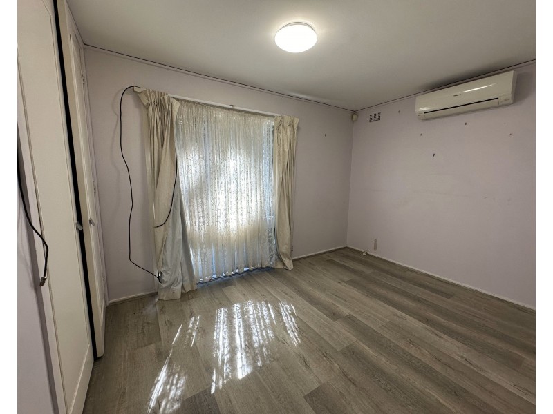 35 Evergreen Ave, Bradbury NSW 2560