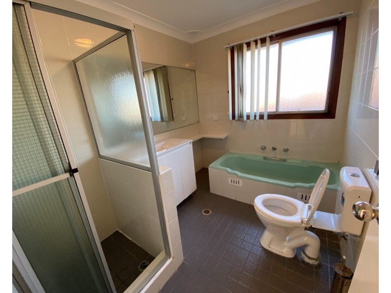 1 Lehmann Ave, Liverpool NSW 2170