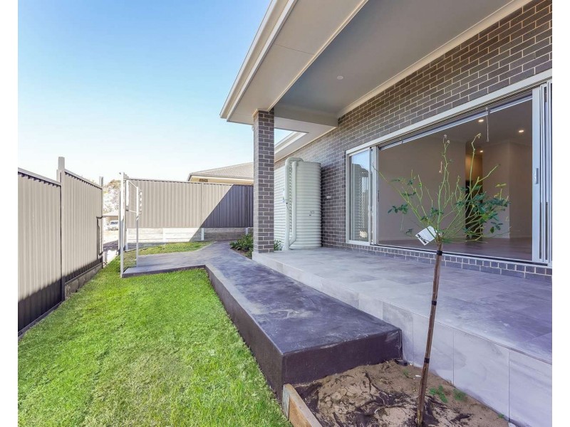 3 Dulcimere St, Tahmoor NSW 2573