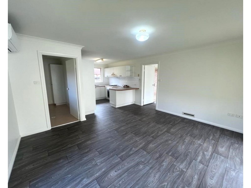 22 Paroo Ct, Wattle Grove NSW 2173