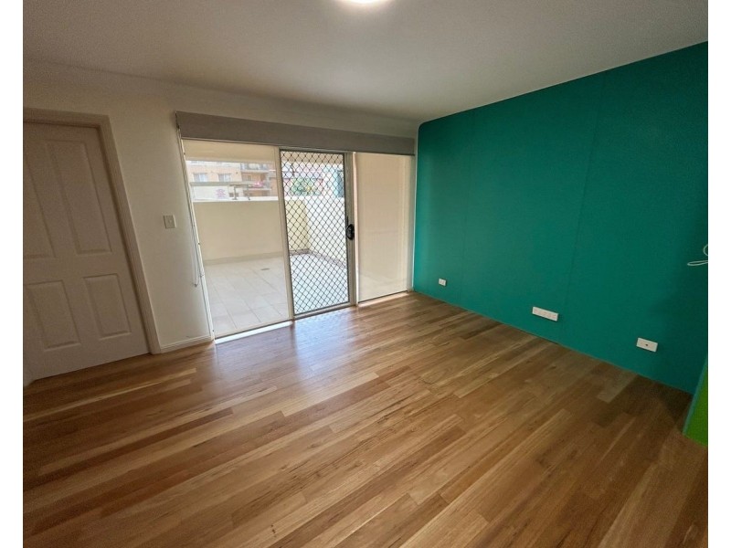 4/9 Elizabeth St, Liverpool NSW 2170