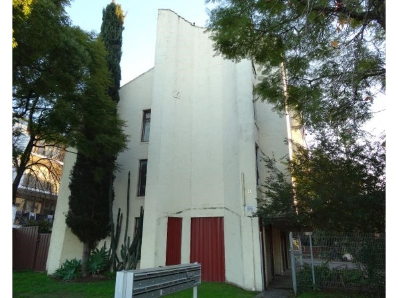 9/11 Hart Street, Warwick Farm NSW 2170