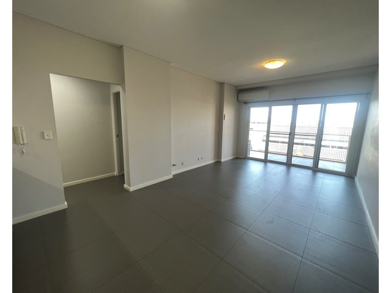 9/67 Bathurst St, Liverpool NSW 2170