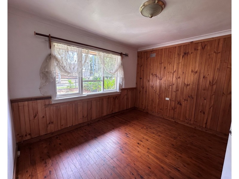 8 Spica St, Sadleir NSW 2168
