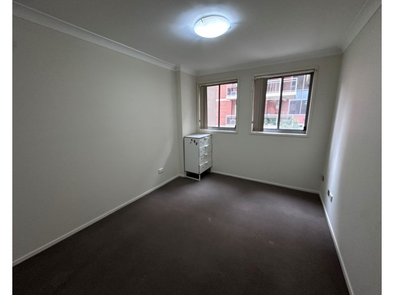 31/4-6 Lachlan St, Liverpool NSW 2170