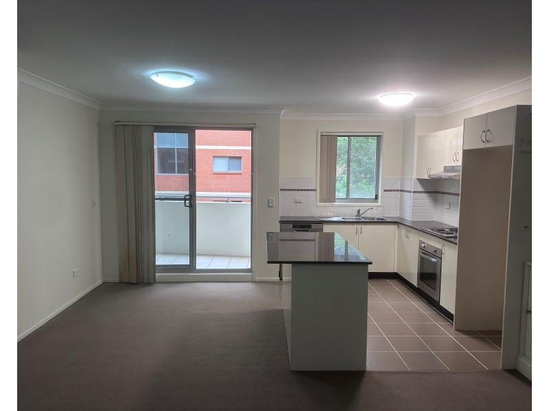 31/4-6 Lachlan St, Liverpool NSW 2170