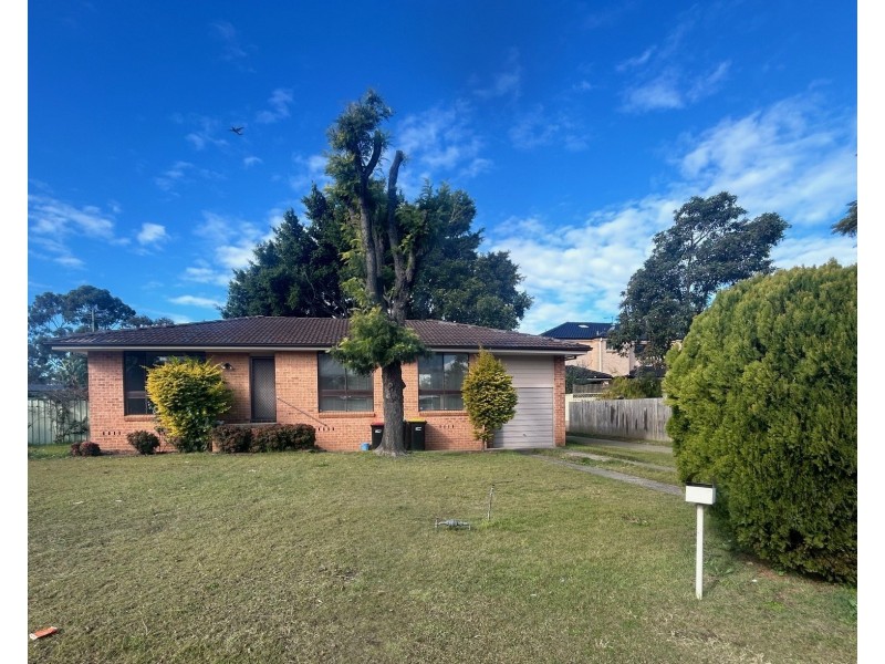 44 Nottingham Cres, Chipping Norton NSW 2170