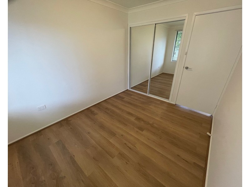 44 Nottingham Cres, Chipping Norton NSW 2170