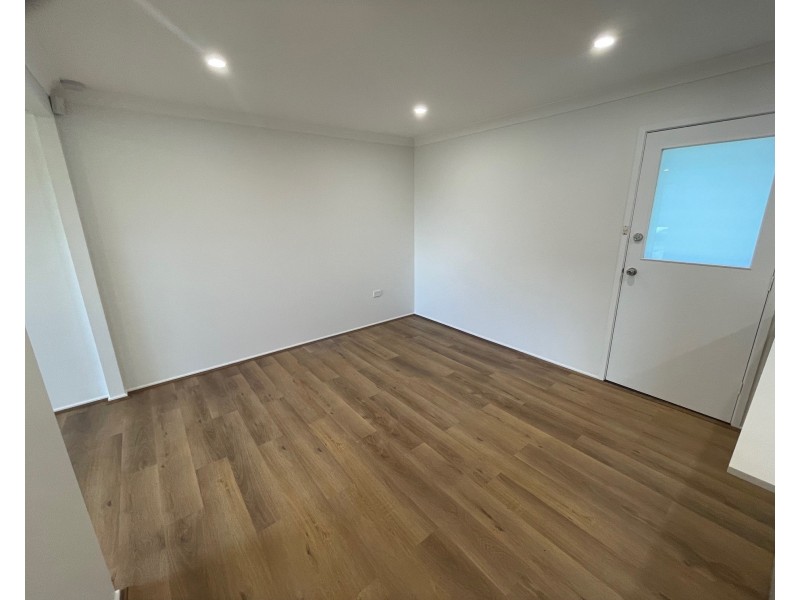 44 Nottingham Cres, Chipping Norton NSW 2170