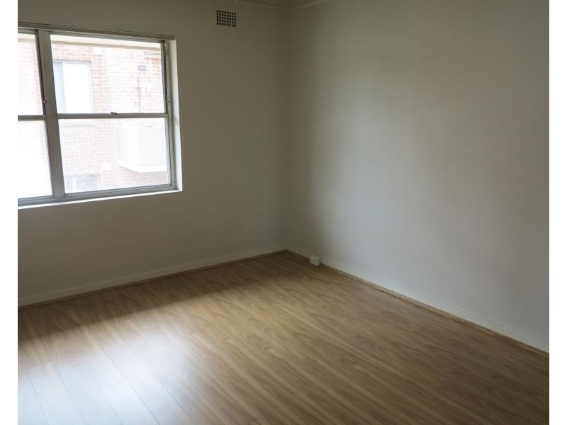 10/9 Short St, Liverpool NSW 2170