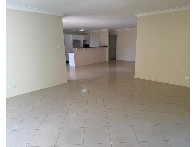 140 The Kraal Dr, Blair Athol NSW 2560