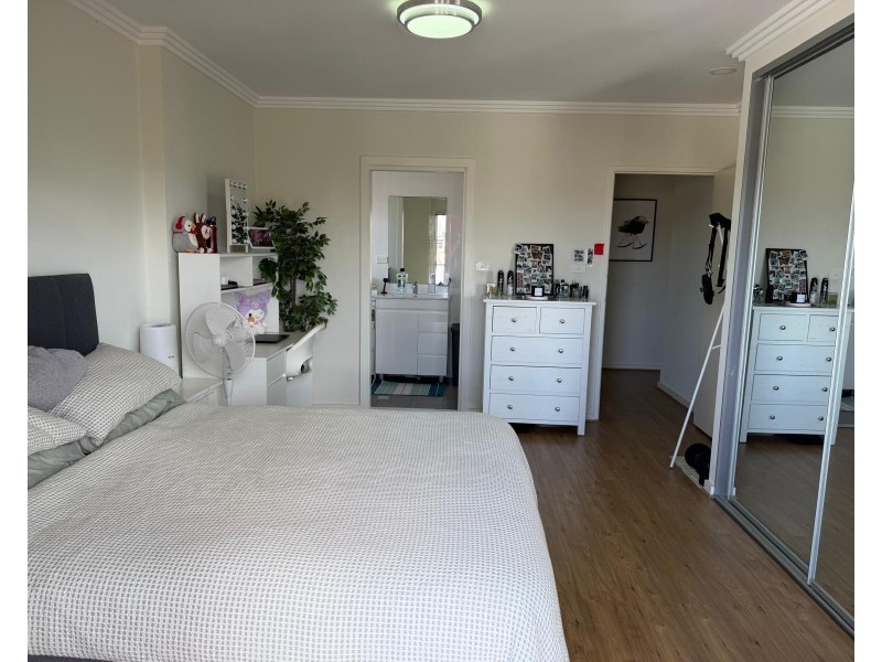 11/23 Mayberry Cres, Liverpool NSW 2170