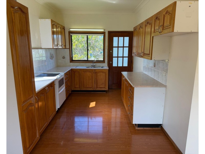 22 Orchard Rd, Fairfield NSW 2165