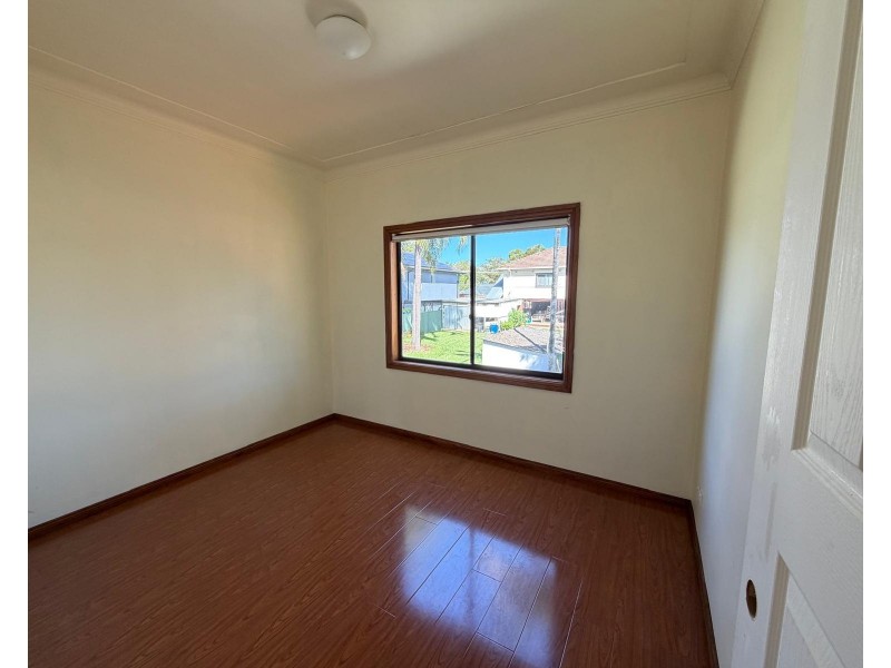 22 Orchard Rd, Fairfield NSW 2165