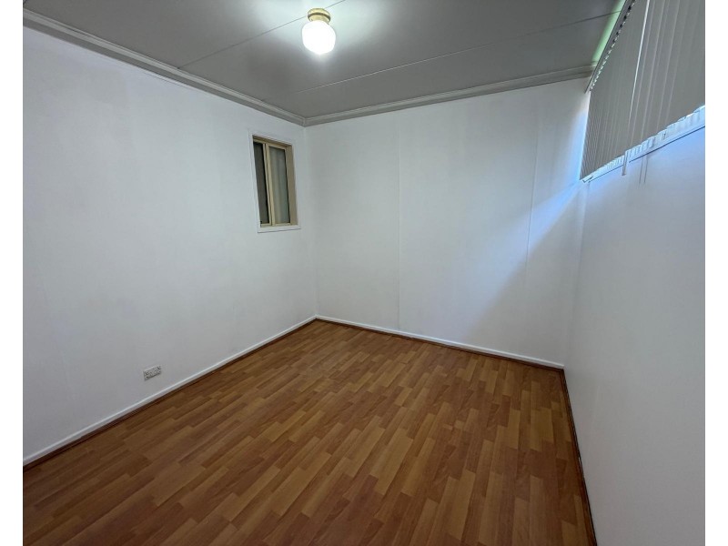 30 Gilgandra Rd, Hoxton Park NSW 2171