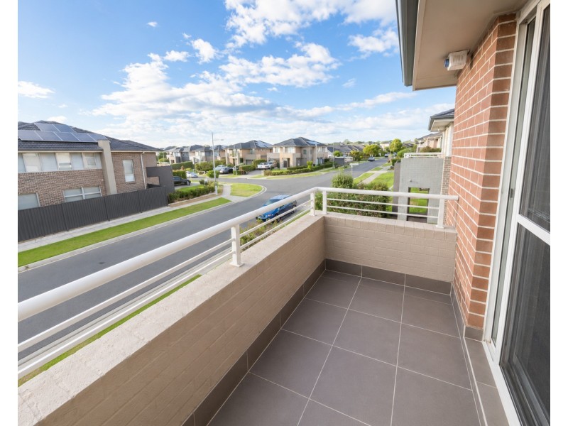 93 Diamond Hill Cct, Edmondson Park NSW 2174