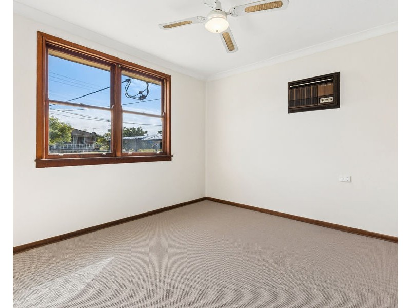 184 Graham Avenue, Lurnea NSW 2170