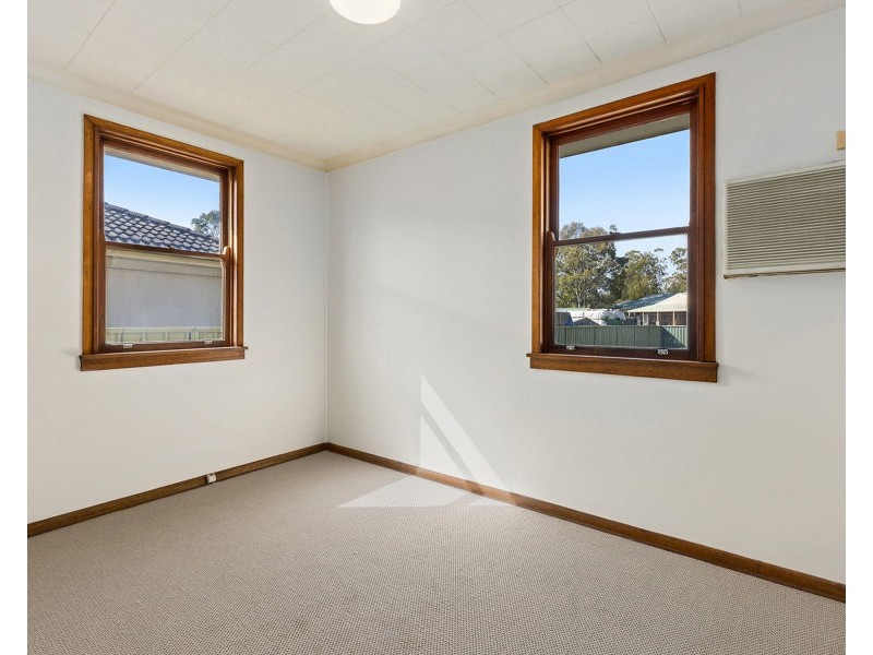 184 Graham Avenue, Lurnea NSW 2170