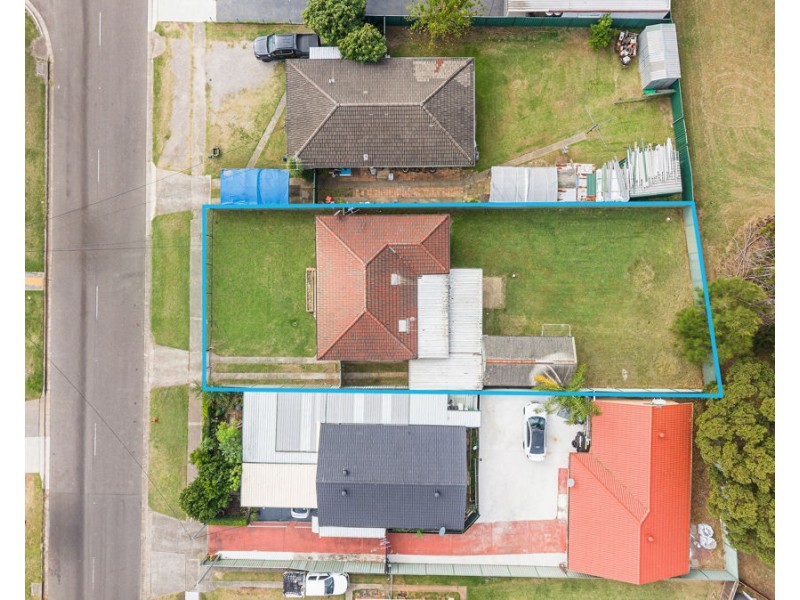 184 Graham Avenue, Lurnea NSW 2170