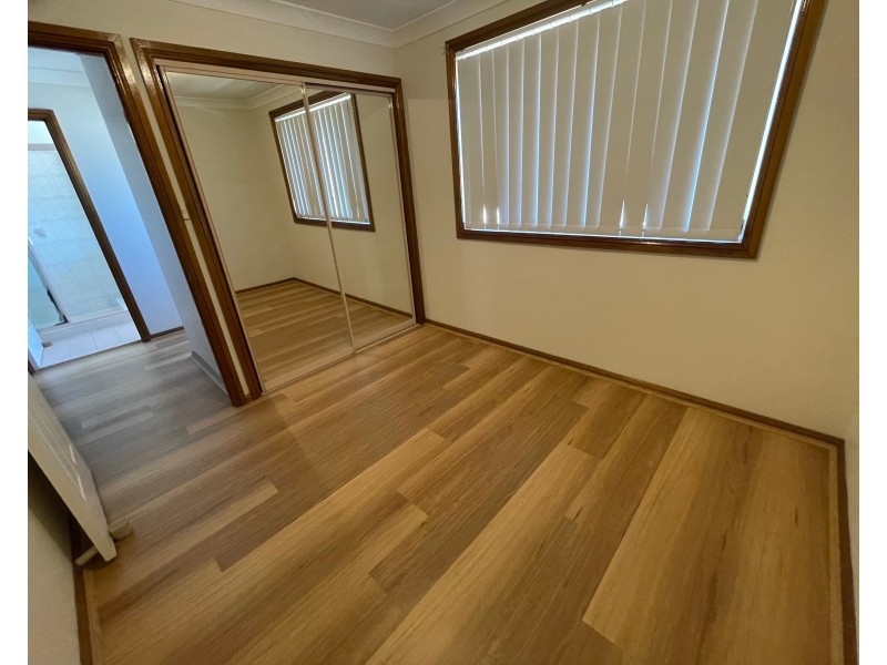 2/15 (Also Known As 15a) Eva Ave, Green Valley NSW 2168
