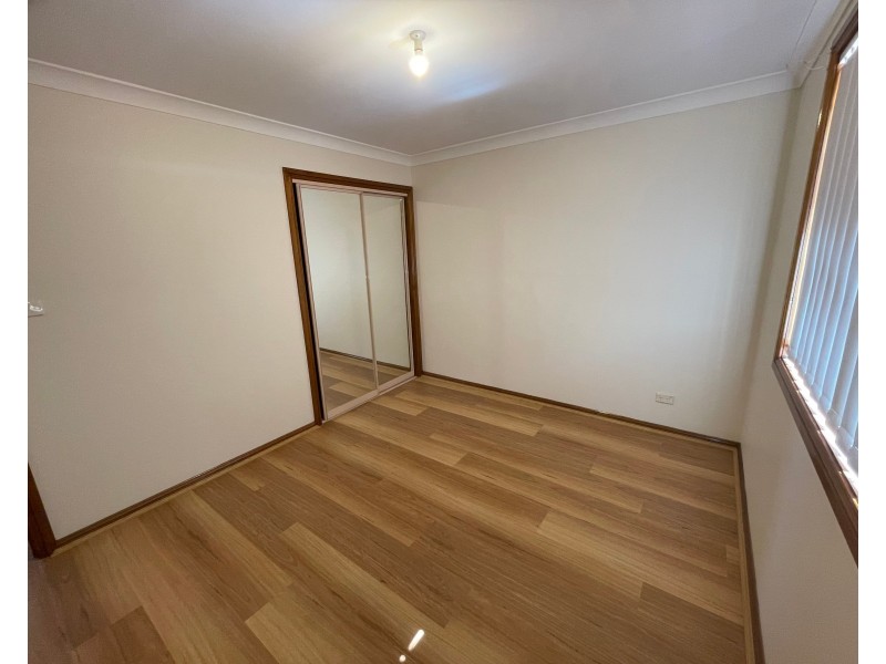 2/15 (Also Known As 15a) Eva Ave, Green Valley NSW 2168