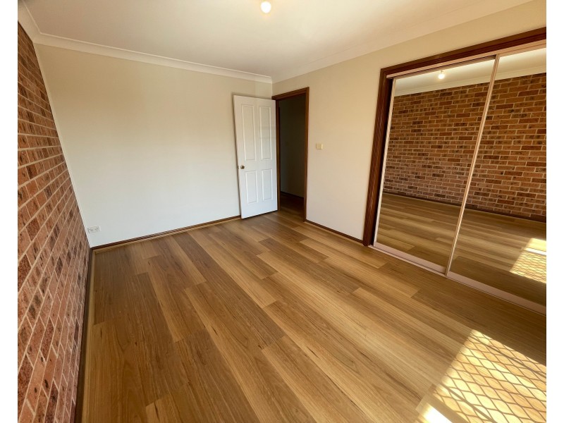 2/15 (Also Known As 15a) Eva Ave, Green Valley NSW 2168
