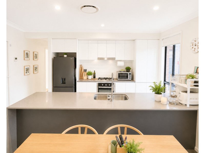 16 Percy St, Gregory Hills NSW 2557