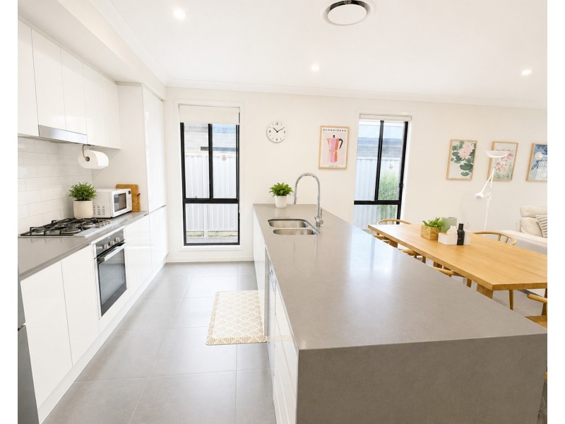 16 Percy St, Gregory Hills NSW 2557