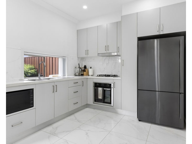 4/16-18 Lions Avenue, Lurnea NSW 2170
