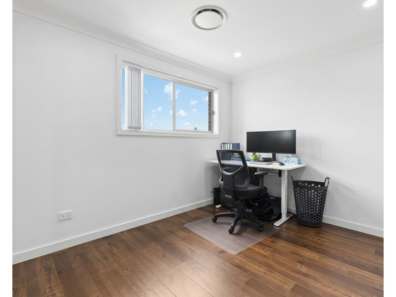 4/16-18 Lions Avenue, Lurnea NSW 2170