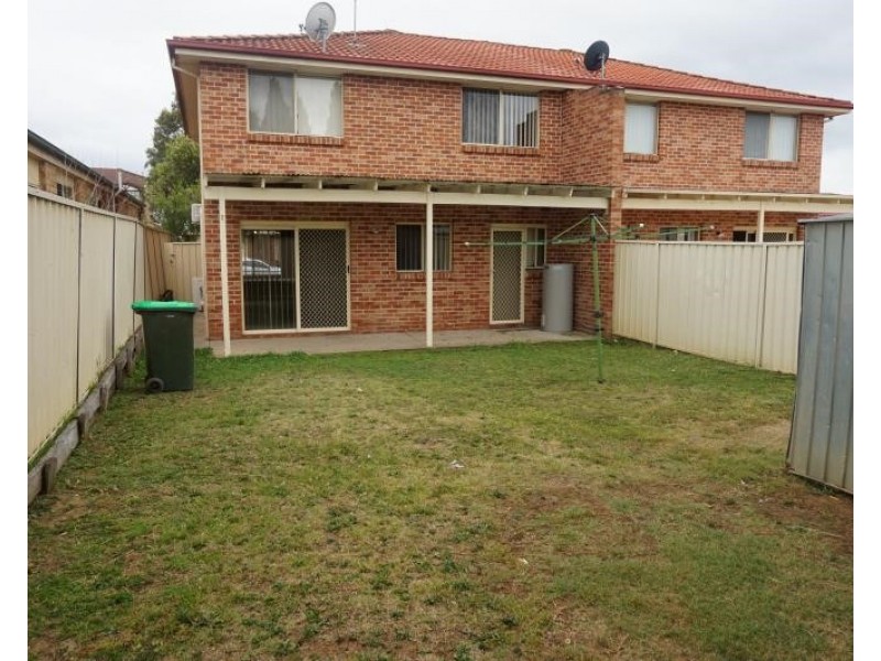 4B Corindi Cl, Hoxton Park NSW 2171