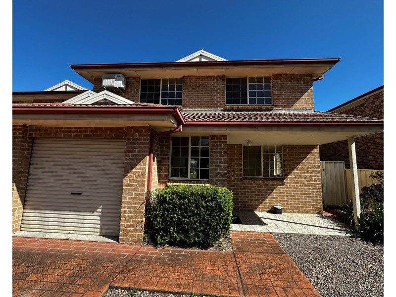 21A Solander Ave, West Hoxton NSW 2171