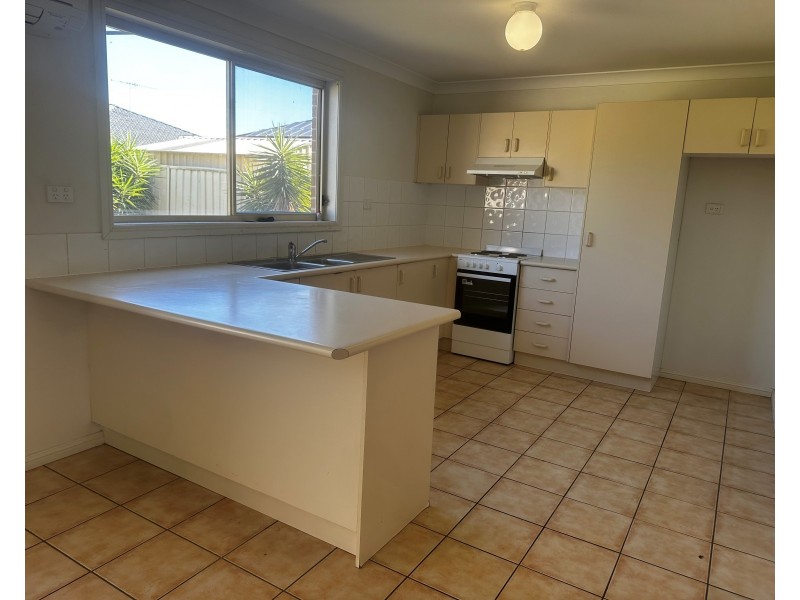 21A Solander Ave, West Hoxton NSW 2171