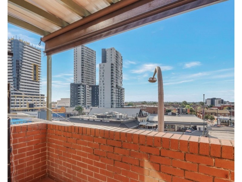 32/100 Terminus St, Liverpool NSW 2170