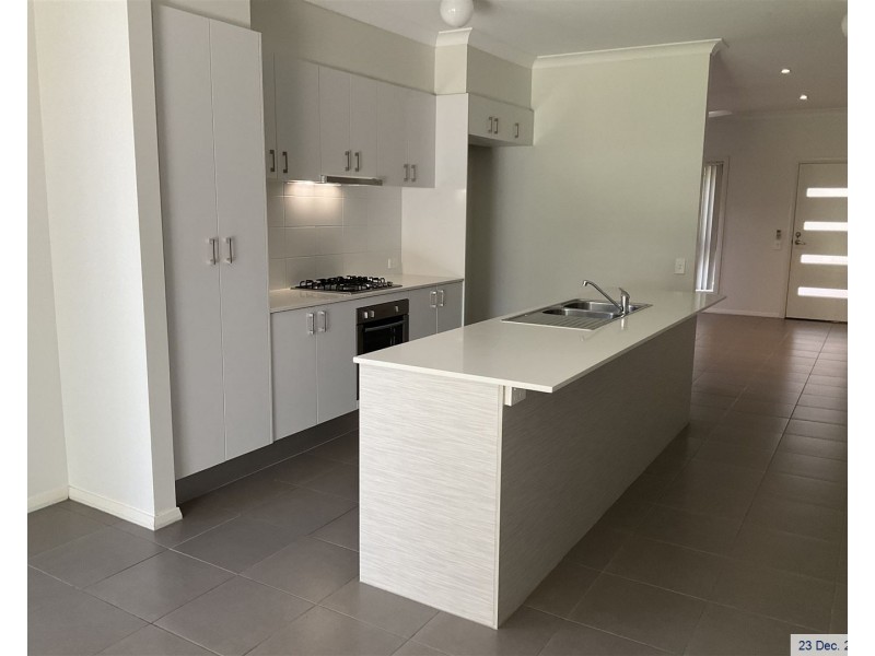 7A Moss St, Voyager Point NSW 2172